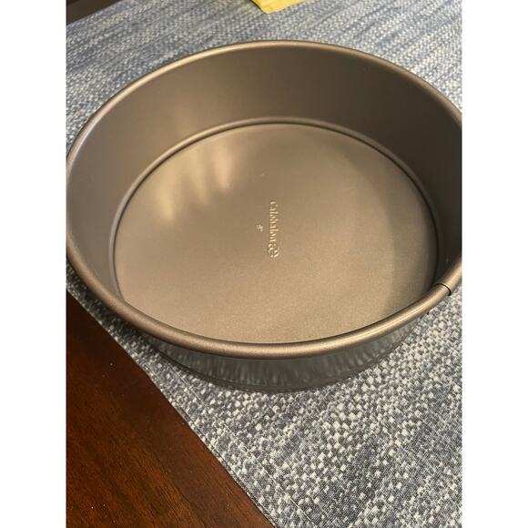 Calphalon Non Stick Bakeware Springform Cheesecake Pan 9 inch - Picture 2 of 3
